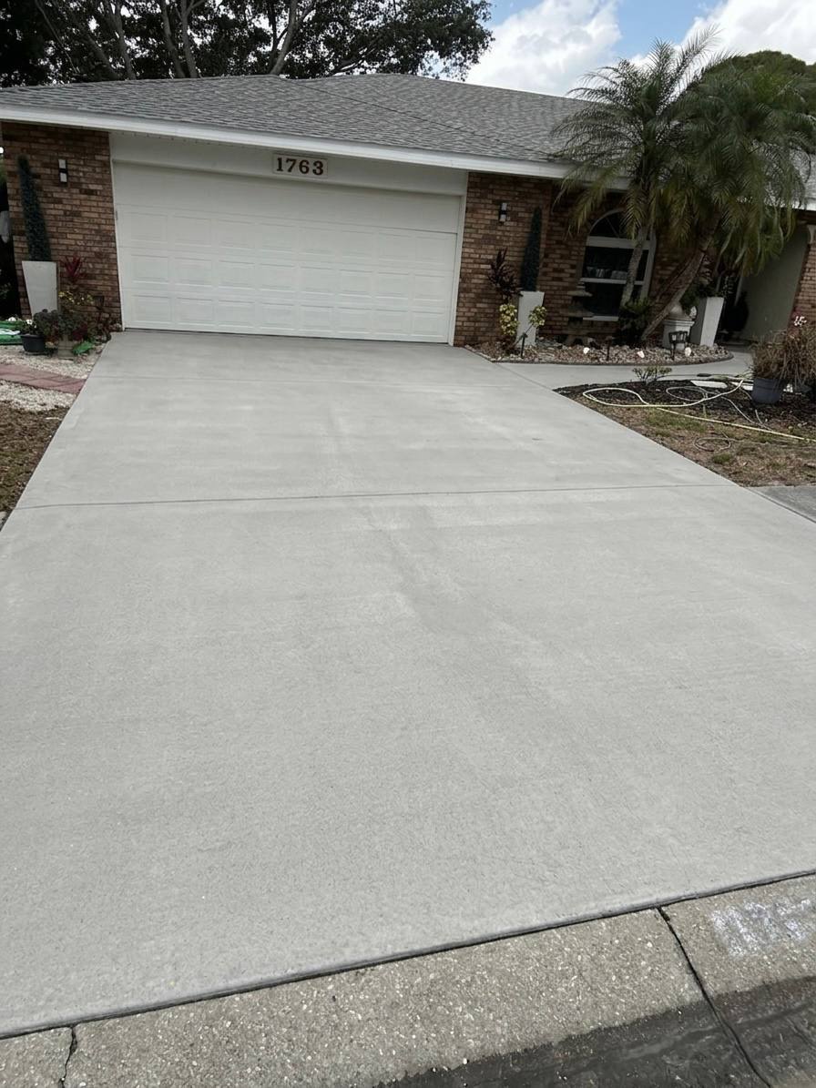 Driveway Cleaning after cleaning